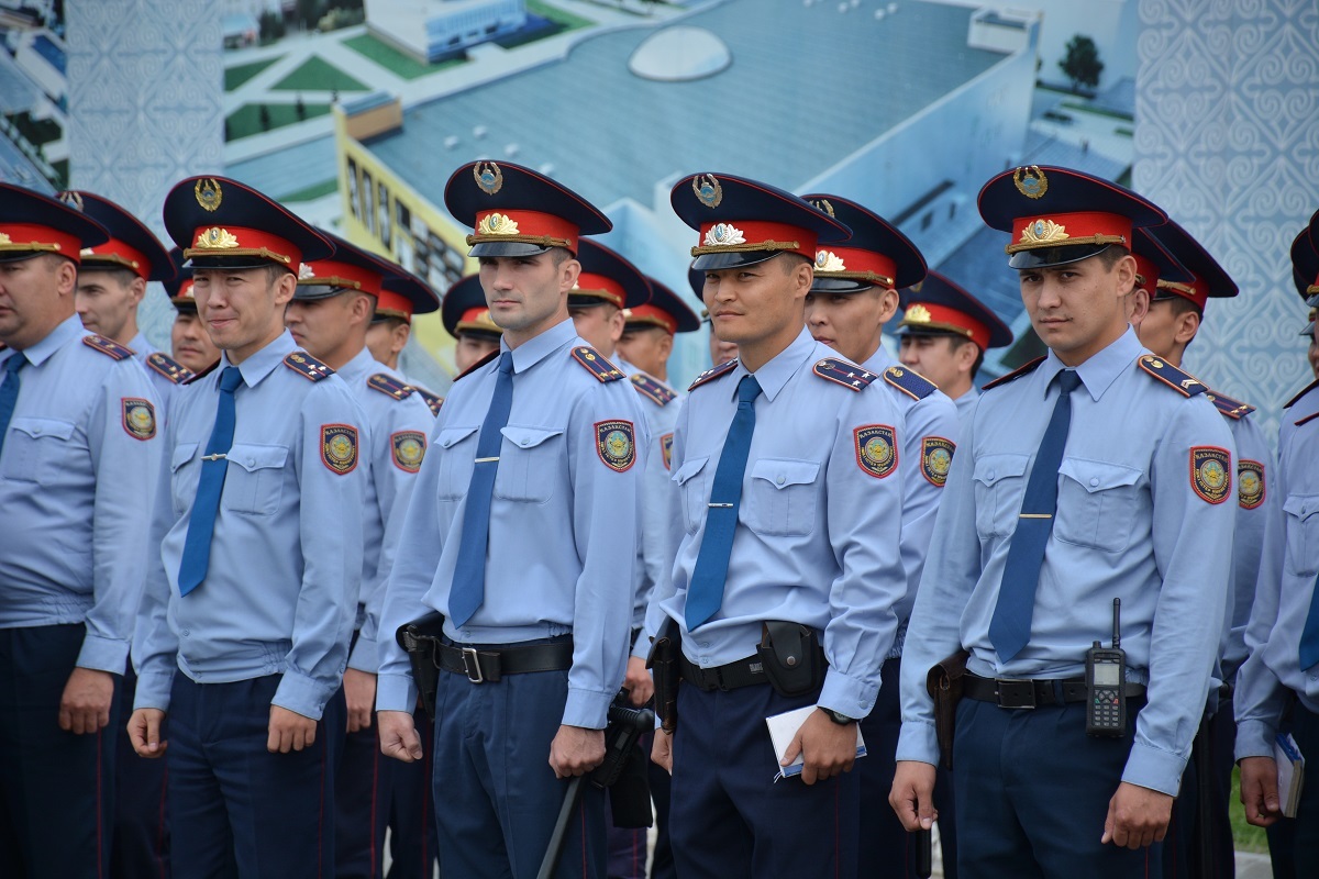 Профессия полицейский. Профессия полиция. Профессия милиция. Профессия милиционер. Мужские профессии полицейский.