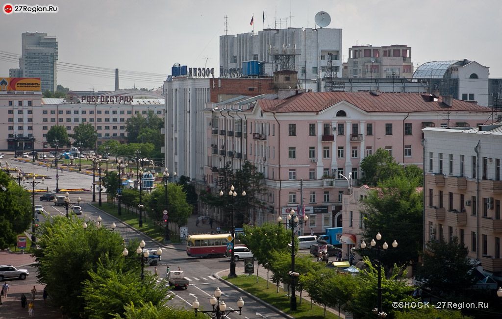 Хабаровск фото улиц. Центральный район Хабаровск. Центр Хабаровска улицы. Центральная улица Хабаровска. Улица Муравьева Амурского 14 в Хабаровске.