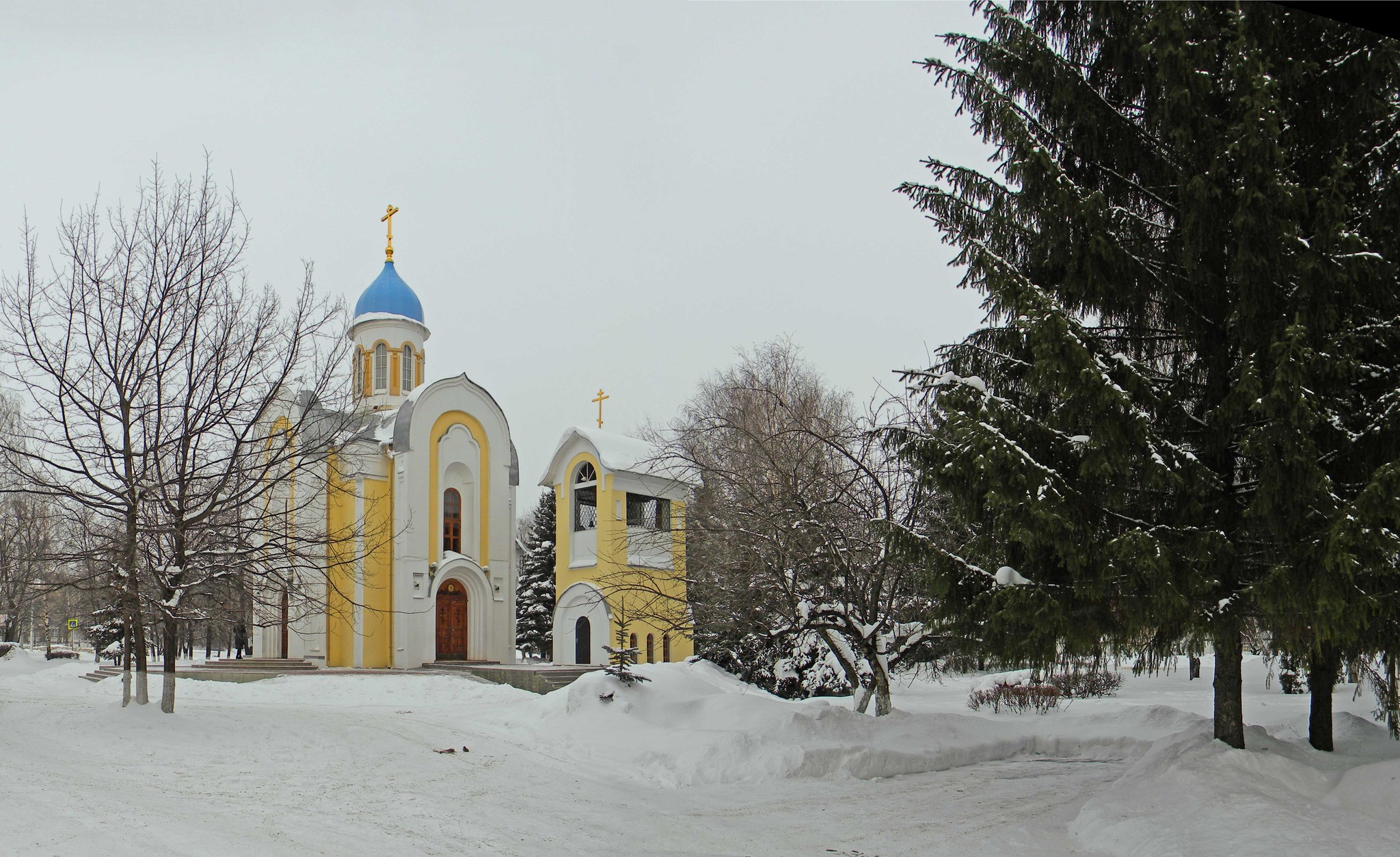 Часовня архангела михаила пенза. Храм Михаила Архангела Пенза. Часовня Михаила Архангела Пенза. Храм Михаила Архангела Пензенская область. Храм-часовня Михаила Архангела 2000 год Пенза.